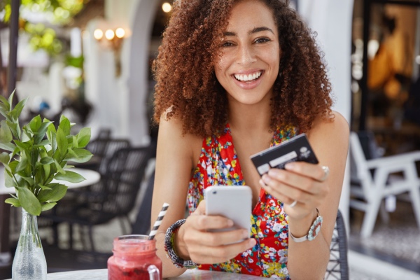 Is a High Yield Checking Account Right for Me?